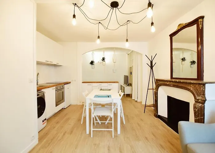 Apartment Cozy Studio@place Des Vosges Paris